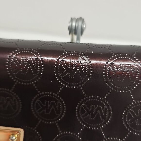 MICHAEL KORS JET SET ZIP AROUND PATENT WALLET BFPM-05-095 - Picture 7 of 8